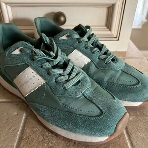 Steve Madden Women’s sneakers